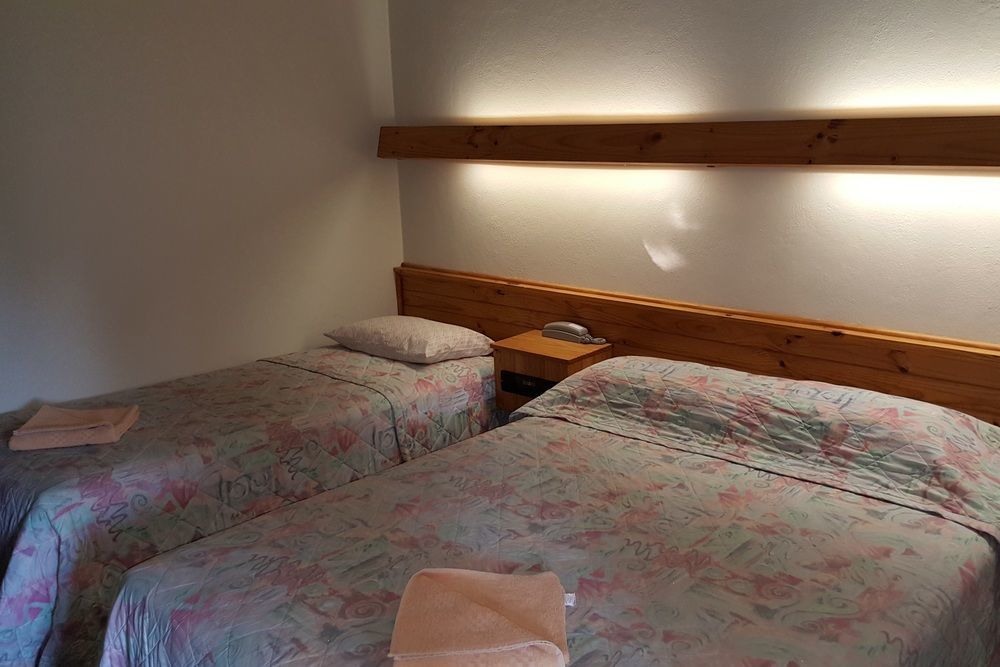 Coomacountry Club Motor Inn Eksteriør billede